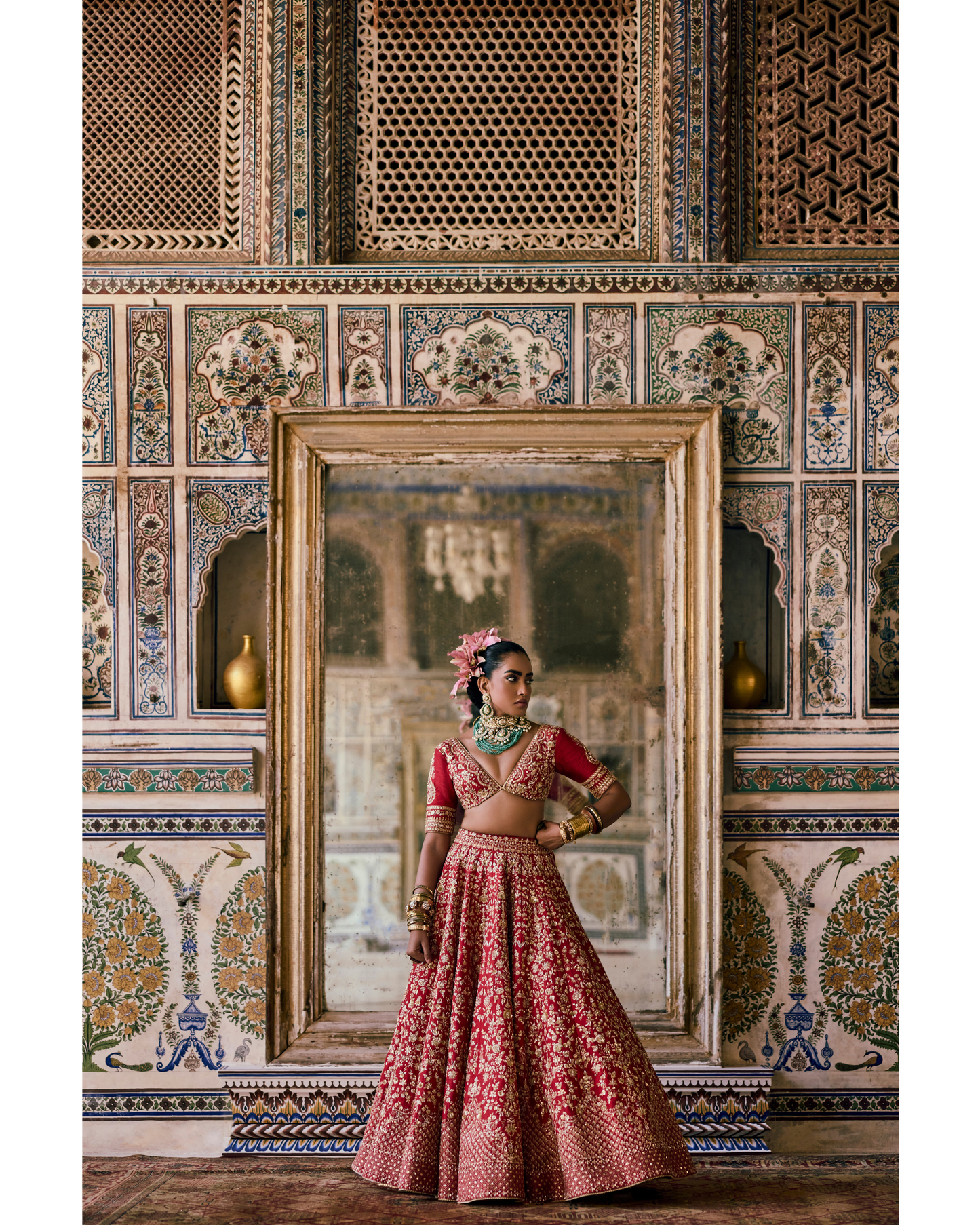 Laal Gulzaar